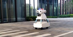 科技园区全天候的守护者：APV-SD安保巡逻机器人
