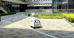 科技园区全天候的守护者：APV-SD安保巡逻机器人